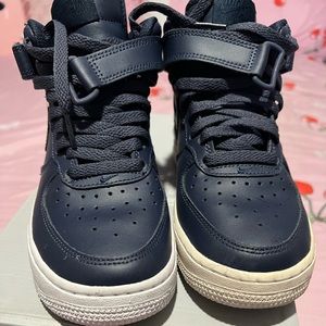 *SOLD IRL* Nike Air Force 1 Mid (GS)